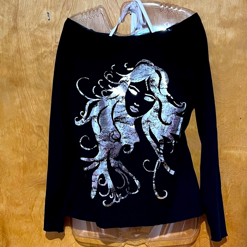 Women’s NWOT Black Graphic 100% Cotton Top Sz.XL